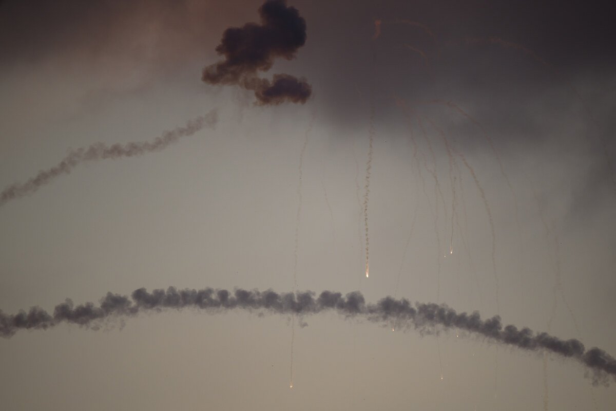 GiladLastDayPhotos-LowInterceptions-1